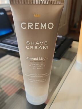 Cremo Shave Cream Almond Bloom 6 oz New Sealed
